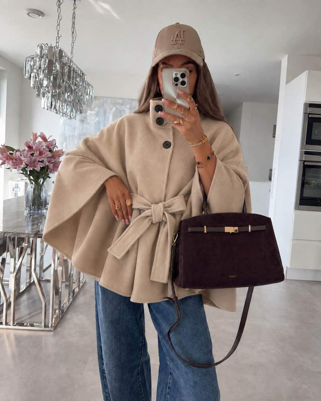 Poncho cape ample à col montant boutonné et ceinture à nouer
